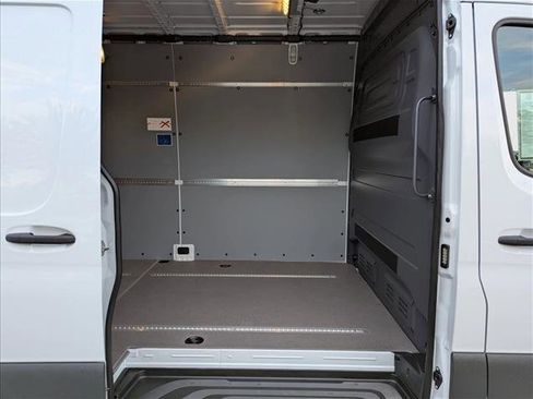 New 2025 Mercedes-Benz Sprinter 4500 image 15