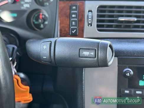Used 2014 GMC Yukon XL SLT AWD/4WD image 28