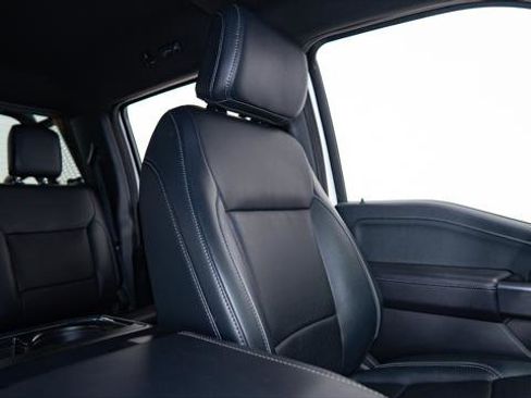 Used 2025 Ford F150 Lariat image 32