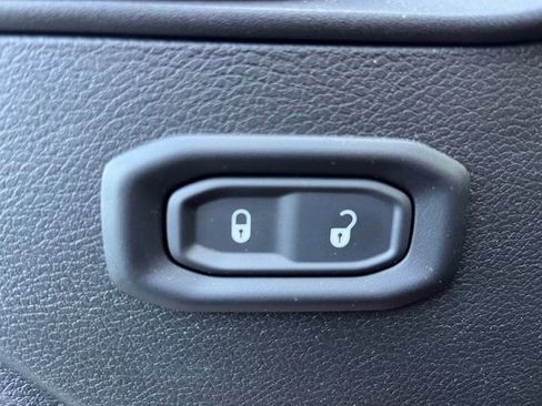 Used 2026 Jeep Wrangler Unlimited Sport AWD/4WD image 13