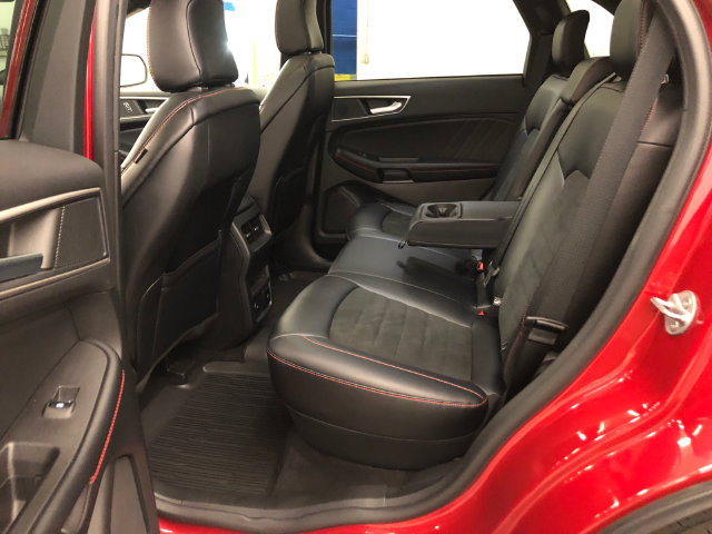 Used 2023 Ford Edge ST-Line AWD/4WD image 29