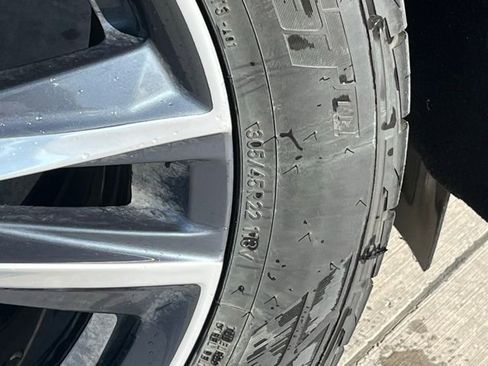 Used 2023 Cadillac Escalade Sport image 9