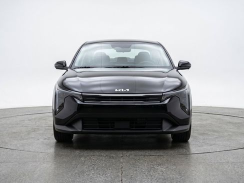 Used 2025 Kia K4 FWD image 2