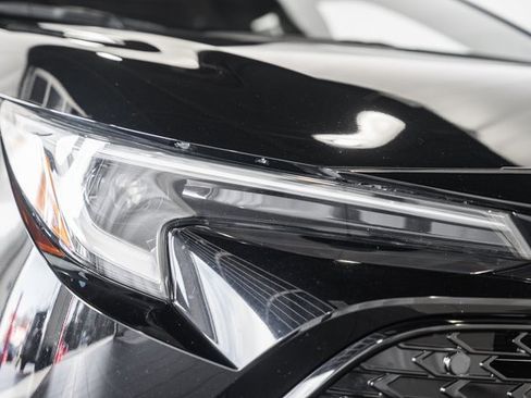 Used 2024 Toyota Corolla SE image 11