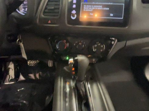 Used 2019 Honda HR-V Sport image 38