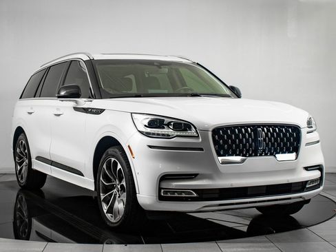 Used 2022 Lincoln Aviator Grand Touring w/ Equipment Group 301A image 12