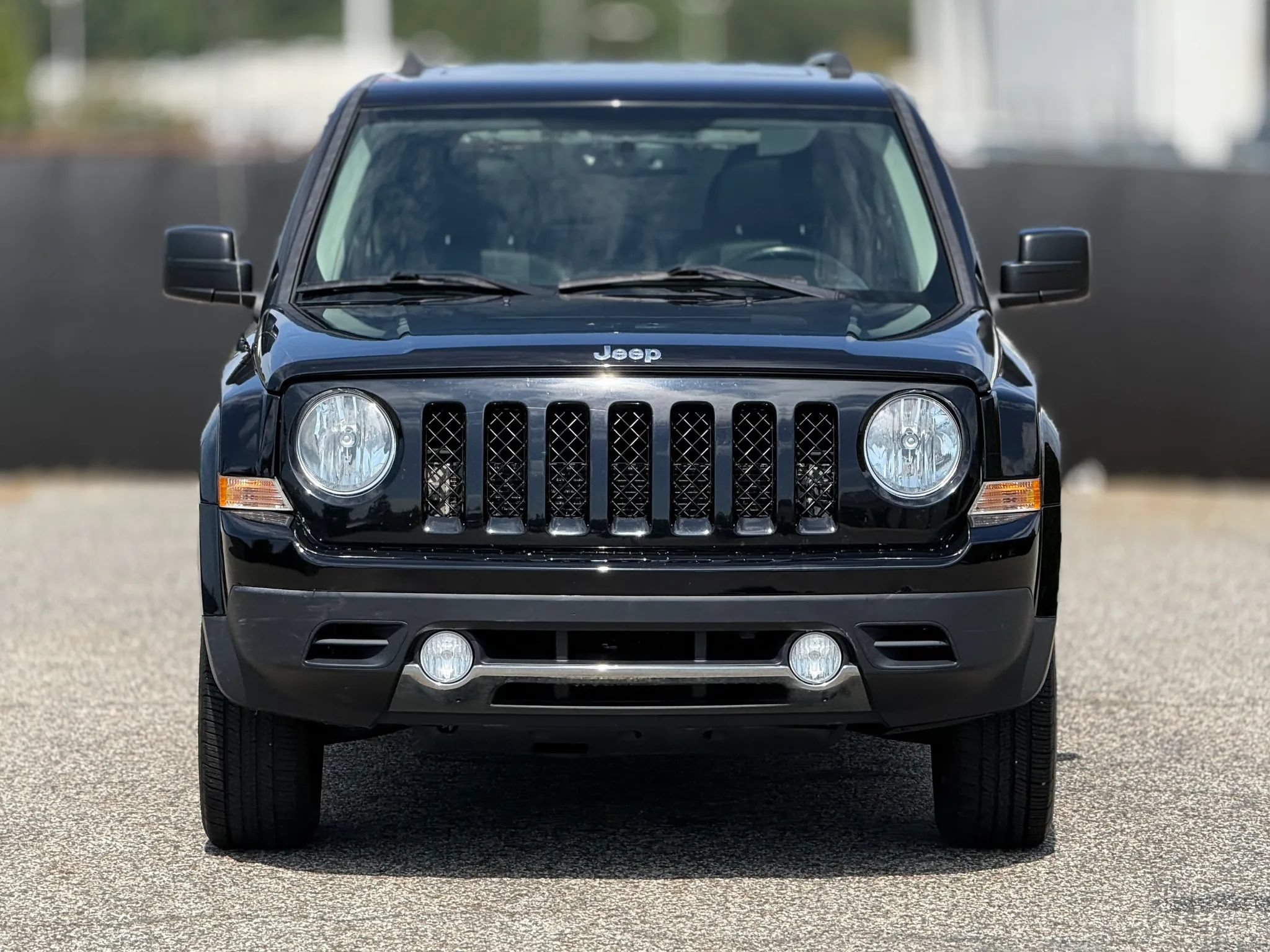 Used 2017 Jeep Patriot High Altitude AWD/4WD image 5