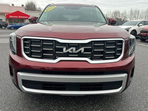 Used 2024 Kia Telluride S image 13