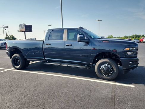 New 2026 RAM 3500 Big Horn AWD/4WD image 1