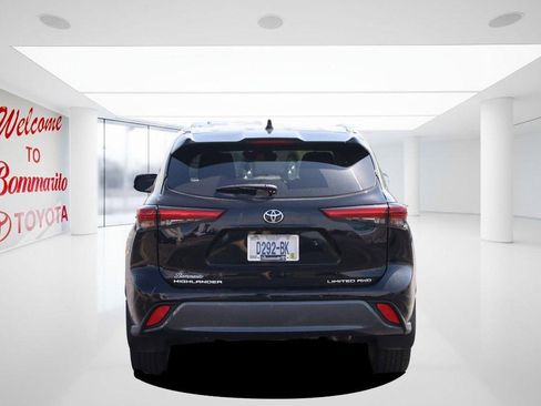 Used 2023 Toyota Highlander Limited AWD/4WD image 6