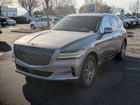 Used 2024 Genesis GV80 2.5T image 5