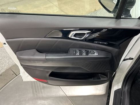 New 2026 Kia Carnival SX Prestige image 12