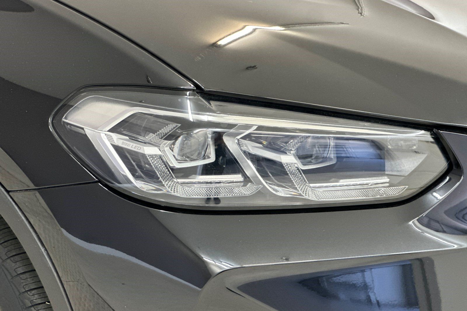Used 2024 BMW X3 sDrive30i w/ Convenience Package RWD image 12