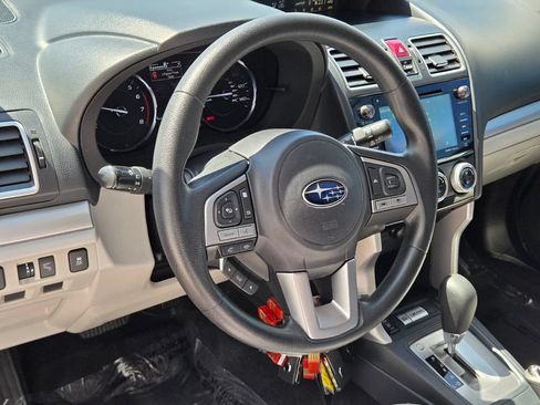 Used 2017 Subaru Forester 2.5i Premium AWD/4WD image 22