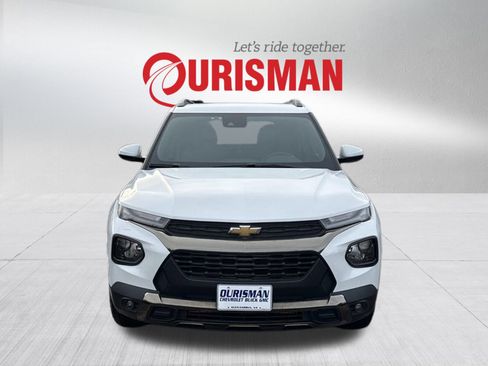 Used 2023 Chevrolet TrailBlazer ACTIV w/ Sun and Liftgate Package image 6