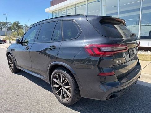 Used 2022 BMW X5 xDrive40i w/ M Sport Package AWD/4WD image 3