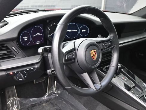 Used 2022 Porsche 911 Carrera S image 5