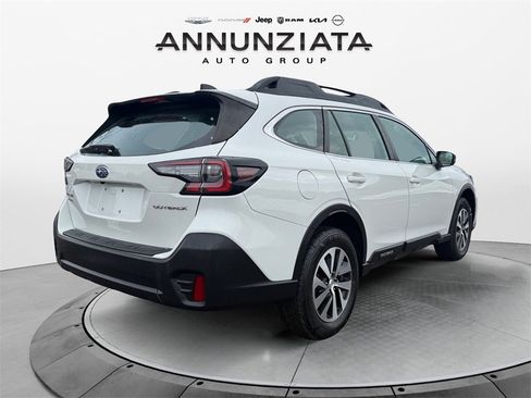 Used 2021 Subaru Outback 2.5i image 5