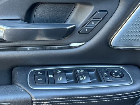 Used 2020 RAM 1500 Limited image 12