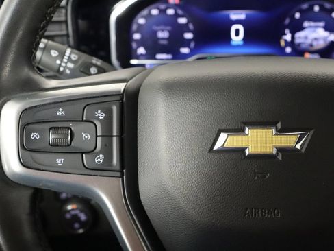 Used 2024 Chevrolet Silverado 1500 LT AWD/4WD image 8