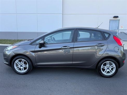 Used 2019 Ford Fiesta SE FWD image 5