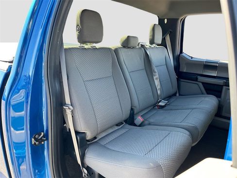 Used 2018 Ford F150 XLT w/ XTR Package image 24