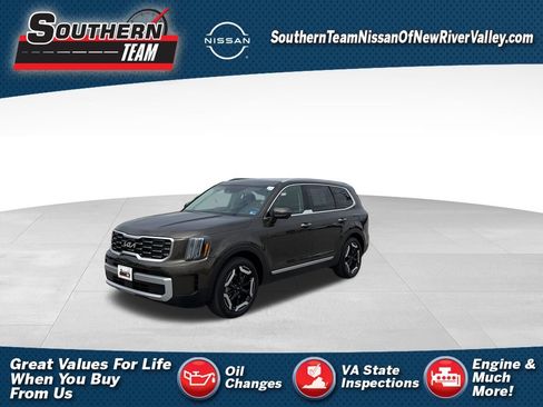 Used 2025 Kia Telluride S AWD/4WD image 1