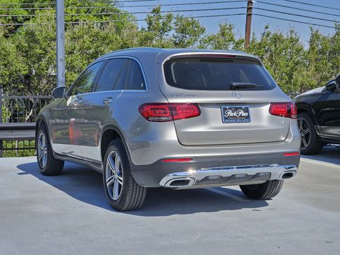Used 2022 Mercedes-Benz GLC 300 image 4