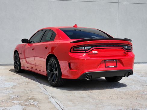Used 2022 Dodge Charger R/T w/ Plus Group RWD image 6