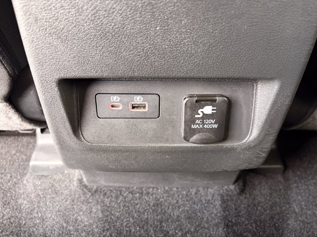 Used 2023 Nissan Frontier PRO-4X w/ Pro Convenience Package AWD/4WD image 13