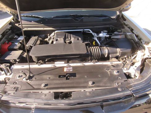 Used 2024 Chevrolet Colorado ZR2 image 15