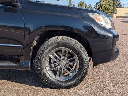 Used 2013 Lexus GX 460 image 9
