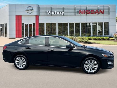 Used 2023 Chevrolet Malibu LT FWD image 2