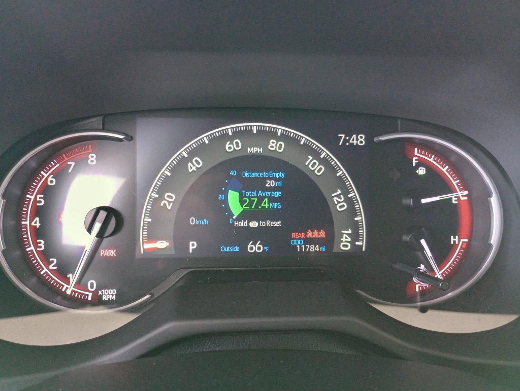 Used 2024 Toyota RAV4 XLE Premium FWD image 16