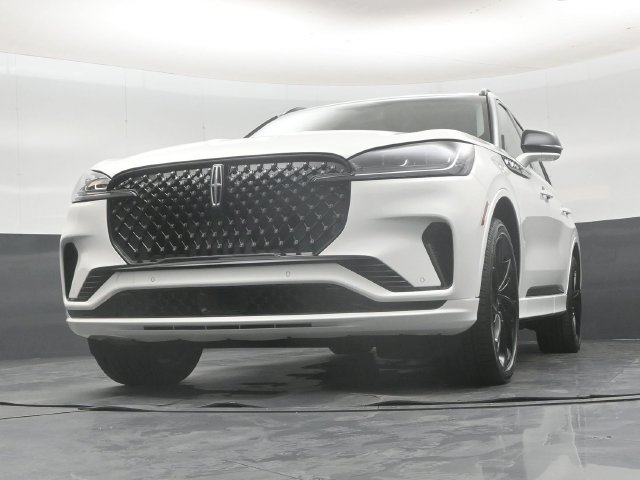 Used 2025 Lincoln Aviator Reserve w/ Equipment Group 201A AWD/4WD image 45