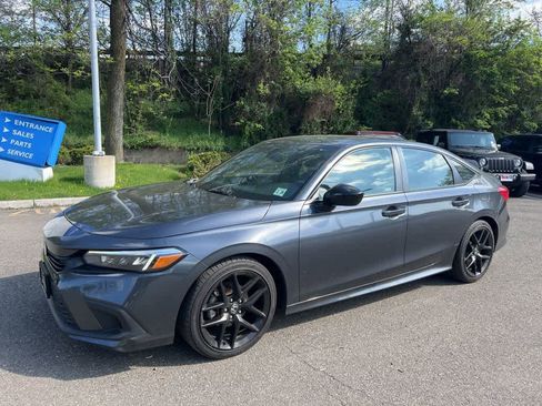 Used 2023 Honda Civic Sport image 6