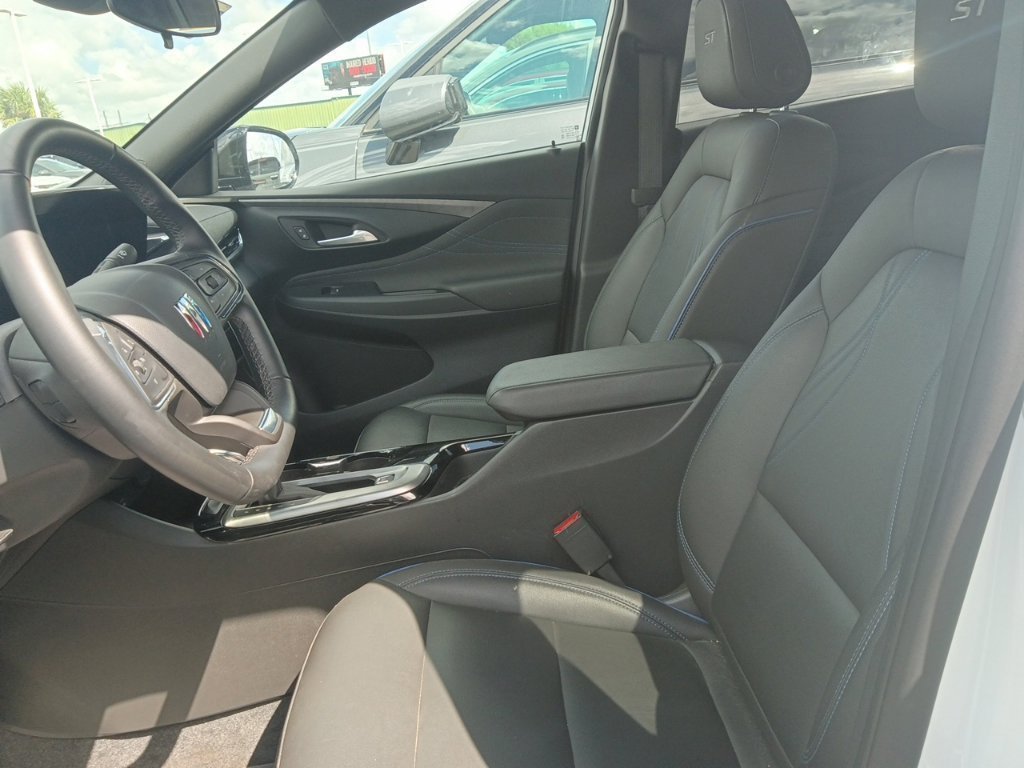 Used 2026 Buick Envista Sport Touring FWD image 7