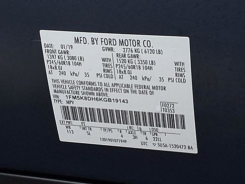 Certified 2019 Ford Explorer XLT w/ Equipment Group 202A image 27