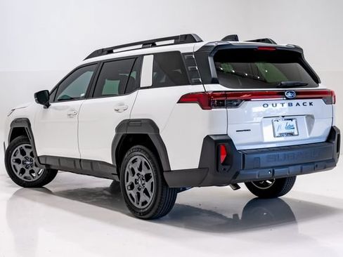 Used 2026 Subaru Outback Premium AWD/4WD image 32