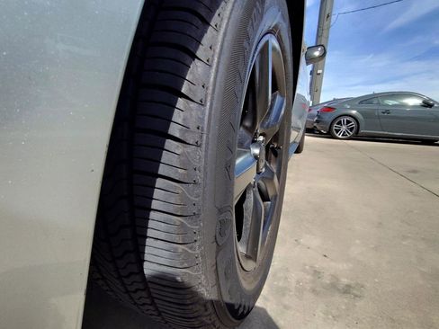 Used 2016 Ford Mustang V6 Coupe image 10