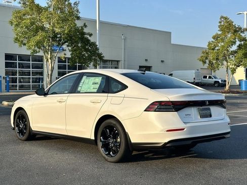 Certified 2025 Honda Accord SE image 23