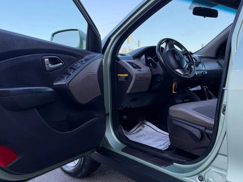 Used 2013 Hyundai Tucson GLS FWD image 9