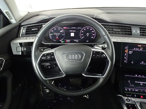 Used 2021 Audi e-tron Premium Plus image 23