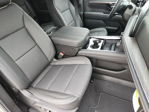 New 2026 Chevrolet Tahoe Premier w/ Sun And Tow Package image 9