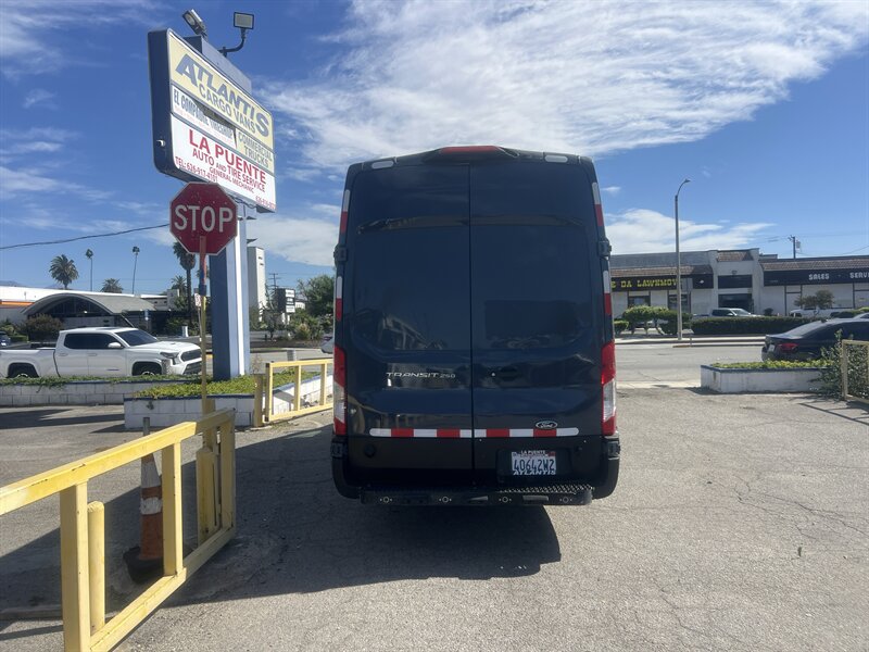 Used 2019 Ford Transit 250 148 High Roof Extended RWD image 3