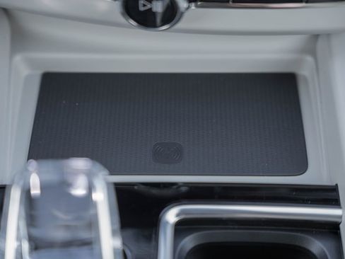 New 2026 Volvo XC60 B5 Ultra w/ Protection Package Premier image 23