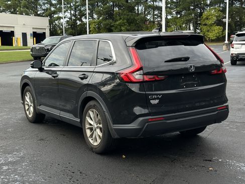 Used 2025 Honda CR-V EX image 11
