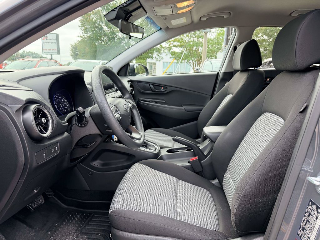 Used 2023 Hyundai Kona SE AWD/4WD image 19