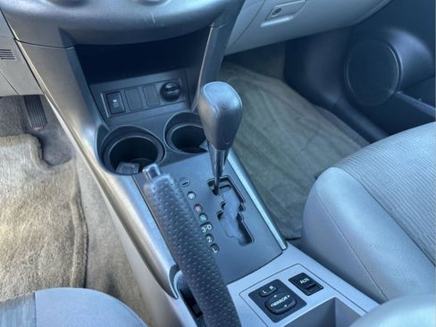 Used 2010 Toyota RAV4 2WD image 14