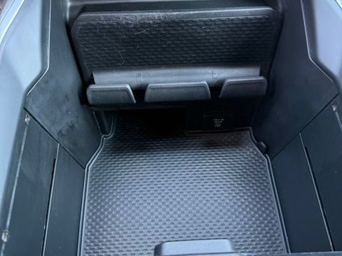 Used 2021 RAM 1500 Big Horn AWD/4WD image 16